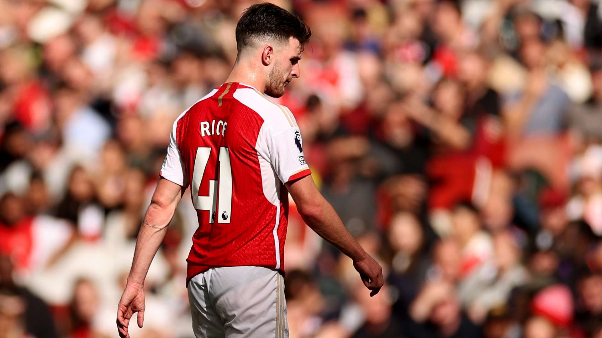 “Premier League Justifies Controversial Declan Rice Red Card—Arsenal Star Set to Miss Tottenham Showdown!”